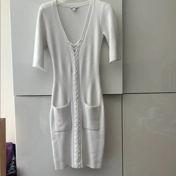 Guess White Lace-Up Midi Dress with short sleeves Guess White Lace-Up Midi Dress with short sleeves